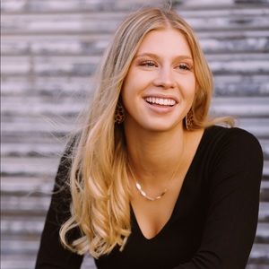 Meet your Posher, Sara